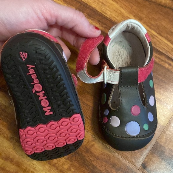 MOMObaby. Size 4.5 - Picture 5 of 6